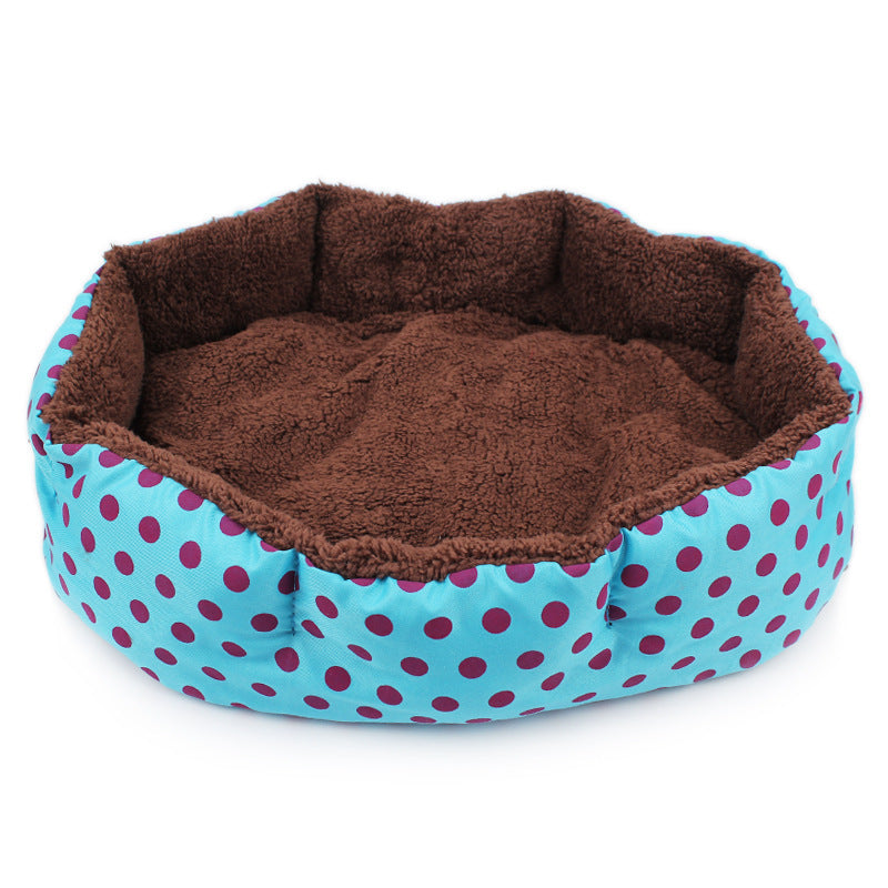 Soft Fleece Pet Bed – Warm, Cozy & Comfortable for Cats!